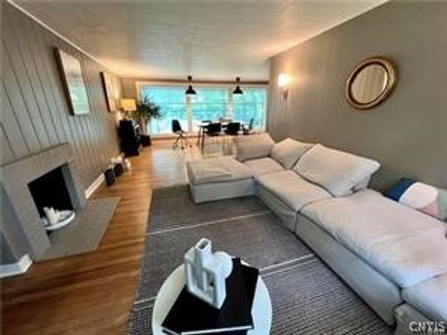 2 Gayle Road, Skaneateles, NY 13152
