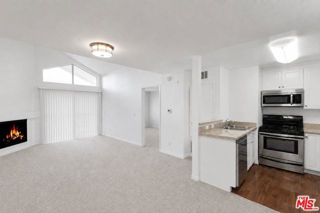 5535 Canoga Avenue 317, Woodland Hills (los Angeles), CA 91367