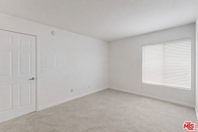 5535 Canoga Avenue 317, Woodland Hills (los Angeles), CA 91367