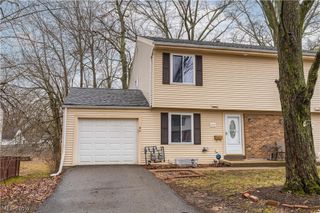 2344 Echo Valley Drive, Stow, OH 44224