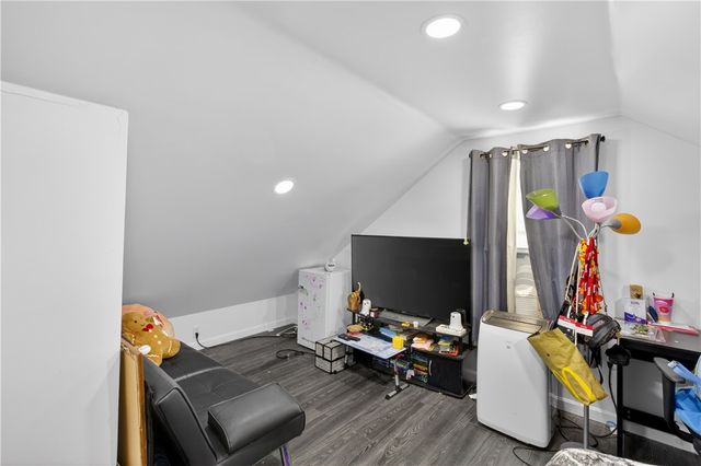 80 Dewey Avenue, Pawtucket, RI 02861