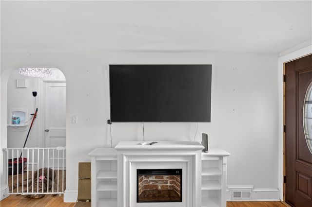 80 Dewey Avenue, Pawtucket, RI 02861