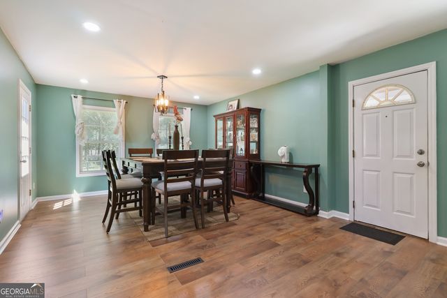 40 Pleasant Valley Road, Mcdonough, GA 30253