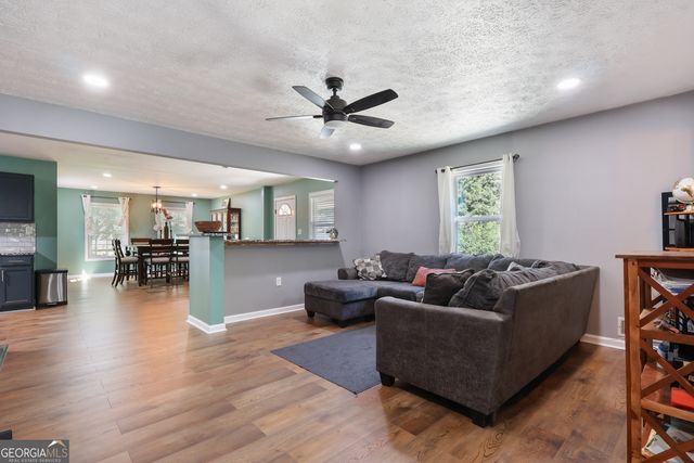 40 Pleasant Valley Road, Mcdonough, GA 30253