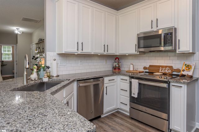 9 Scofield Court, Greer, SC 29650