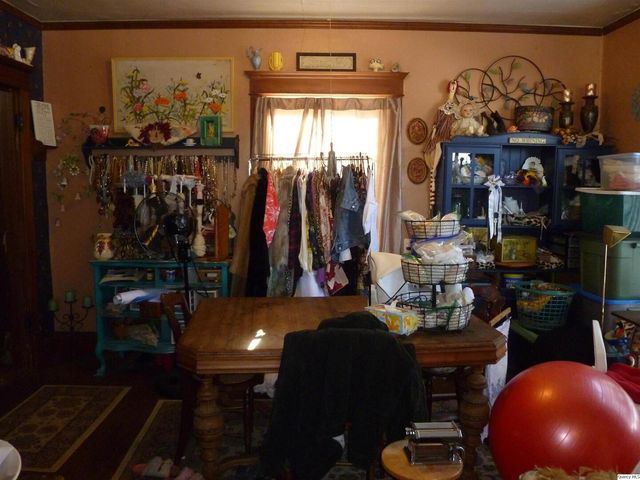 390 W 4th Street, Dallas City, IL 62330