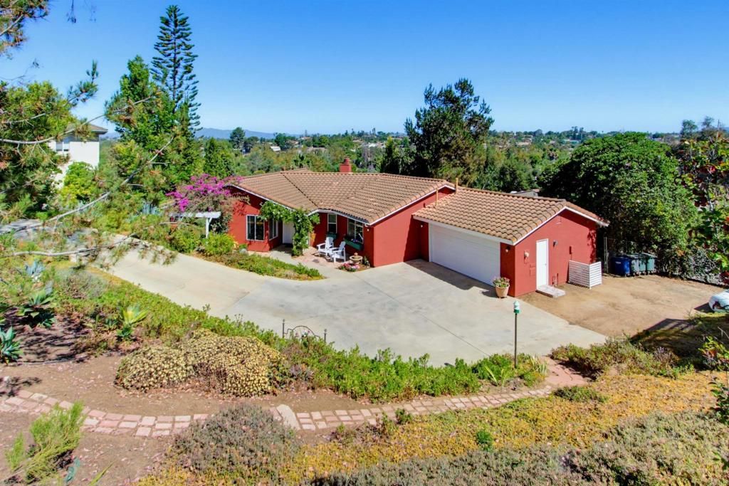 2202 Crest Hill Lane, Fallbrook, CA 92028 — photo 3