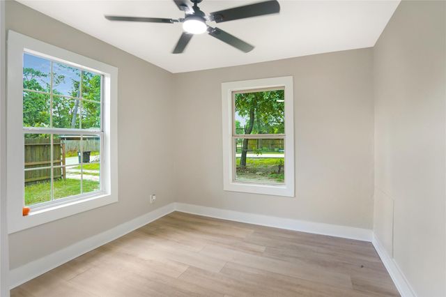 5313 Firnat Street, Houston, TX 77016