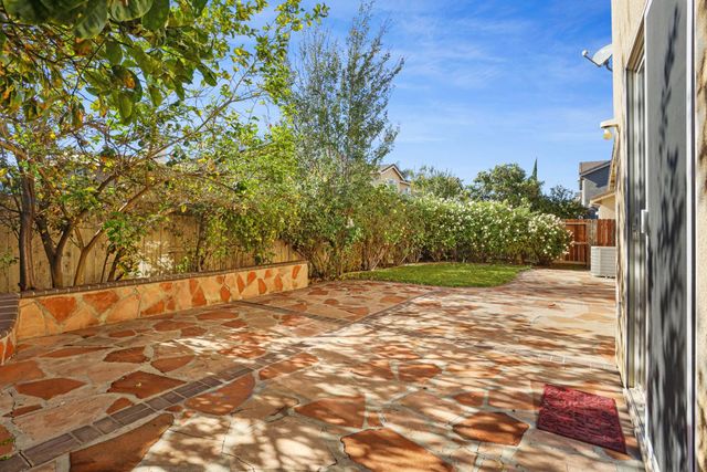 2902 Campbell Ln, Tracy, CA 95377