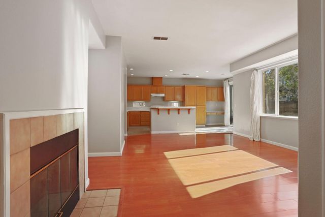 2902 Campbell Ln, Tracy, CA 95377