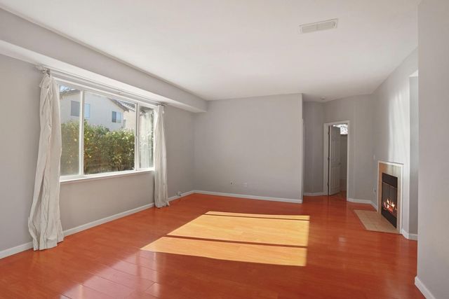 2902 Campbell Ln, Tracy, CA 95377