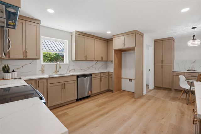 1421 Homestead Court, Irving, TX 75061