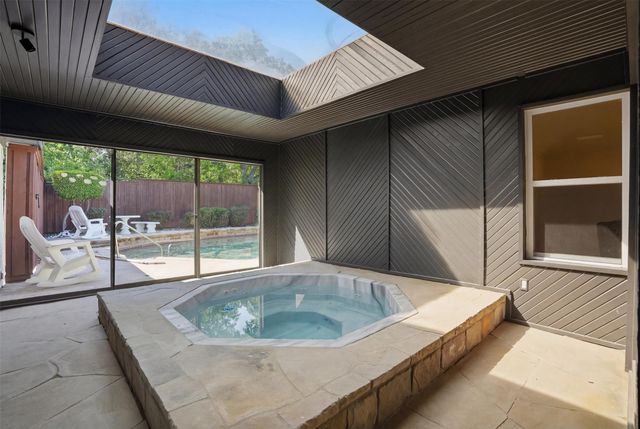 1421 Homestead Court, Irving, TX 75061