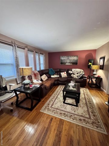 36 Monroe Place, Hempstead, NY 11550