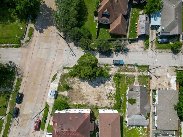3301 Holman Street, Houston, TX 77004