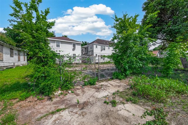 3301 Holman Street, Houston, TX 77004