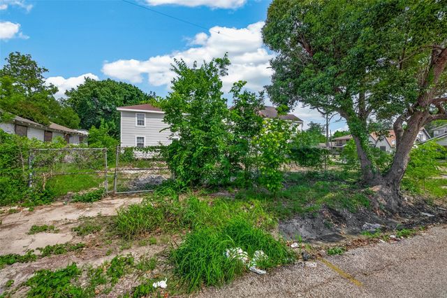 3301 Holman Street, Houston, TX 77004