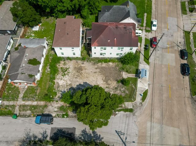 3301 Holman Street, Houston, TX 77004