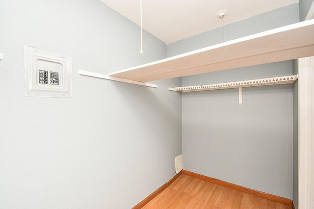 8323 Wilcrest Drive 17008, Houston, TX 77072