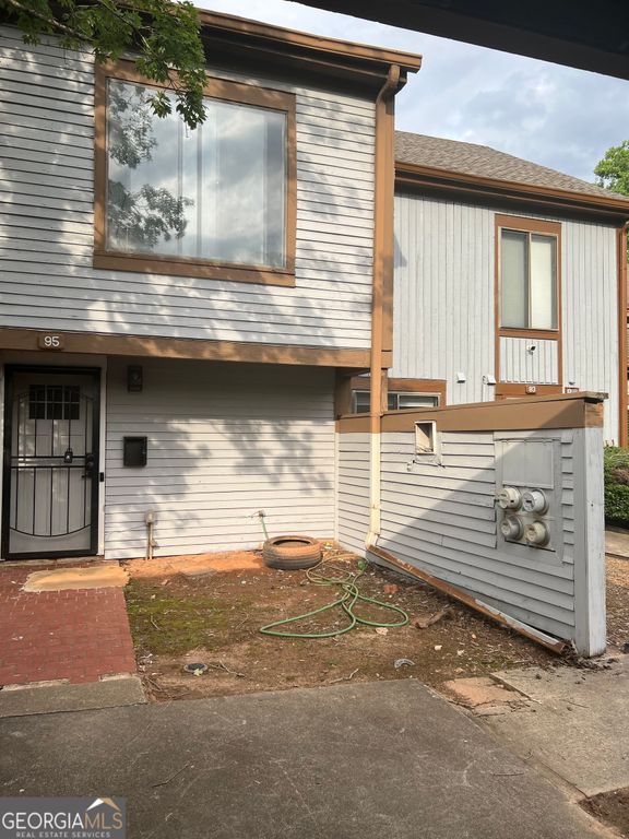 95 Willowick Drive, Lithonia, GA 30038