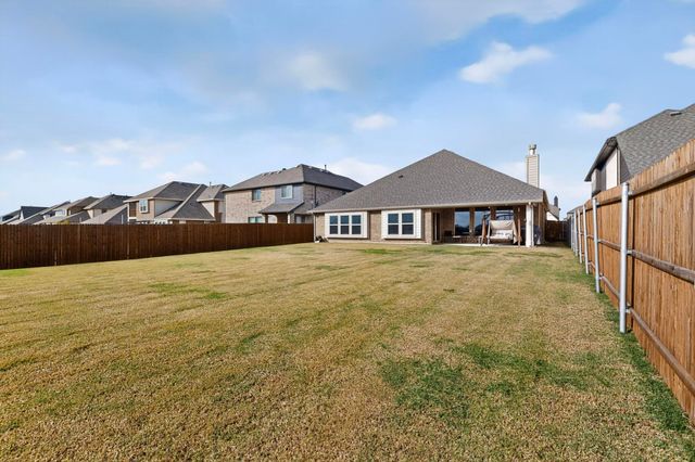 205 Lakewood Lane, Ponder, TX 76259