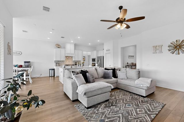 205 Lakewood Lane, Ponder, TX 76259