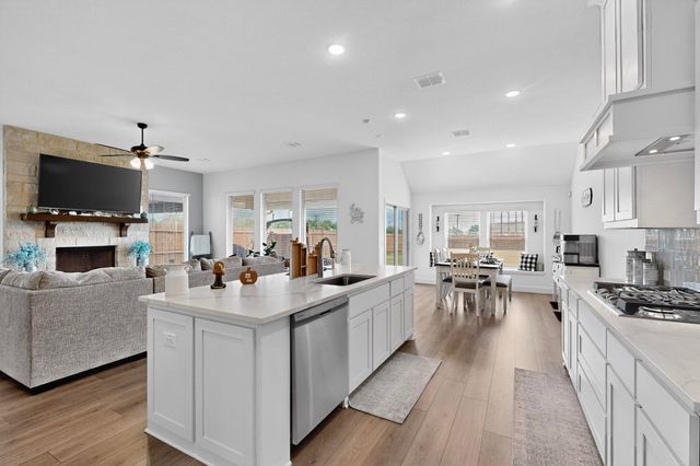 205 Lakewood Lane, Ponder, TX 76259