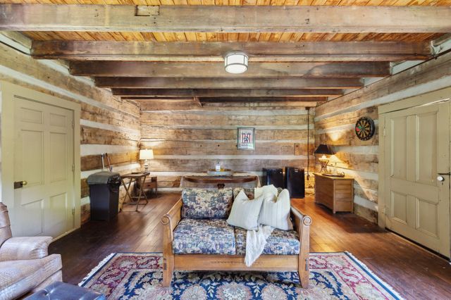 1800 Grey Pointe Dr, Brentwood, TN 37027
