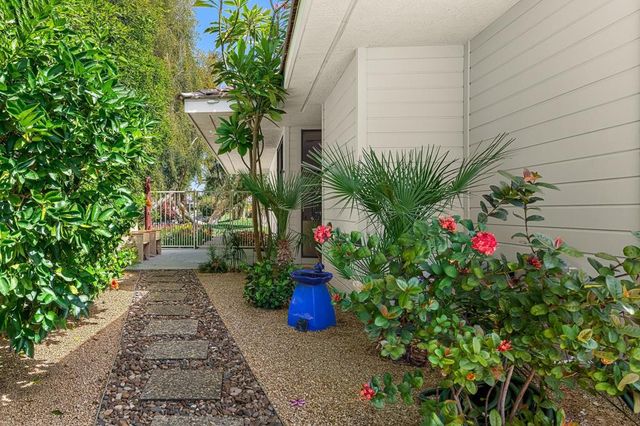 2 Sussex Court, Rancho Mirage, CA 92270