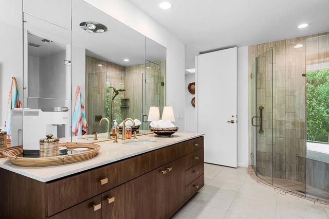 2 Sussex Court, Rancho Mirage, CA 92270