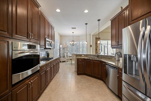 12410 THORNHILL COURT, Lakewood Ranch, FL 34202