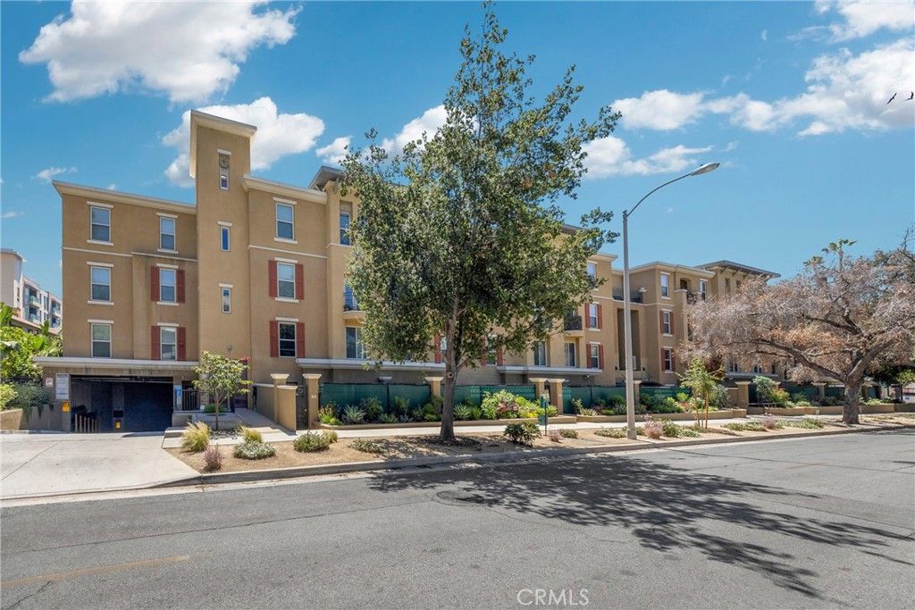 128 N Oak Knoll 111, Pasadena, CA 91101 — exterior