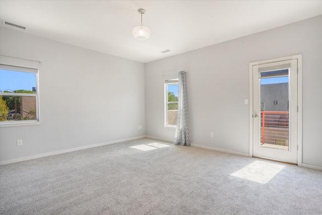 3936 SILVER Avenue SE, Albuquerque, NM 87108