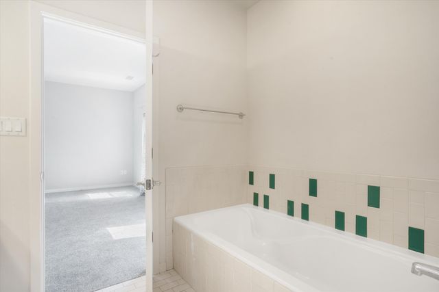 3936 SILVER Avenue SE, Albuquerque, NM 87108