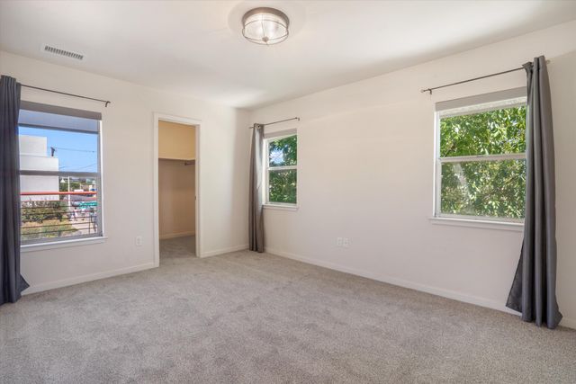 3936 SILVER Avenue SE, Albuquerque, NM 87108