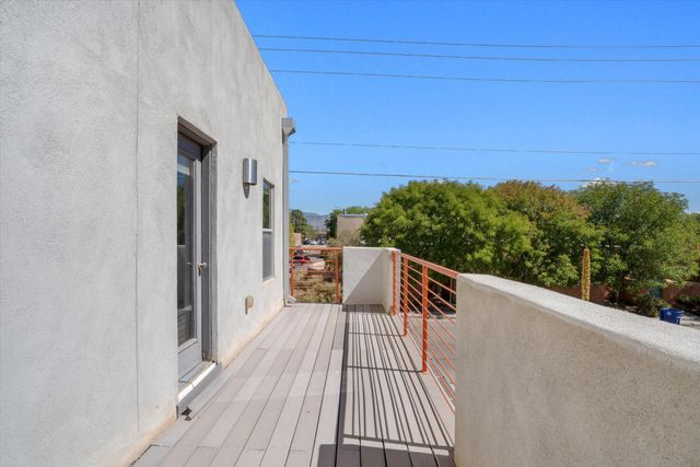 3936 SILVER Avenue SE, Albuquerque, NM 87108