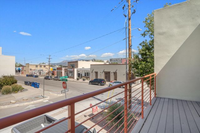 3936 SILVER Avenue SE, Albuquerque, NM 87108