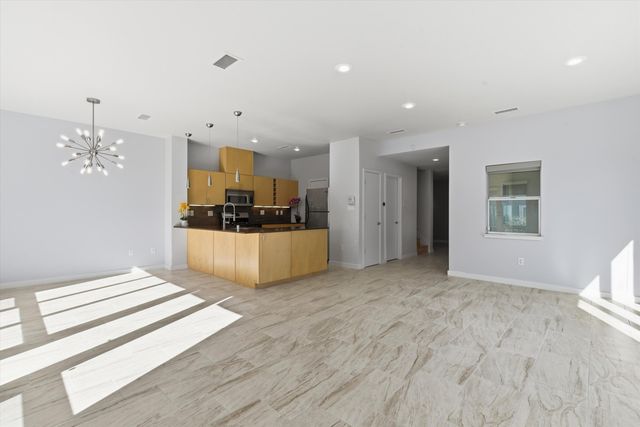 3936 SILVER Avenue SE, Albuquerque, NM 87108