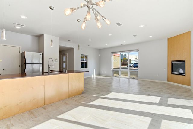 3936 SILVER Avenue SE, Albuquerque, NM 87108