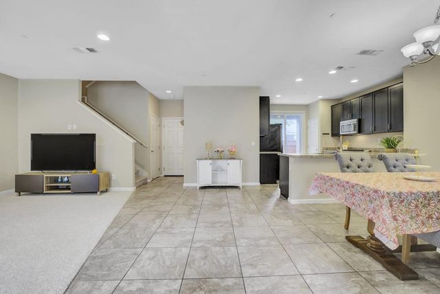 7934 Spanish Oak Circle, Gilroy, CA 95020