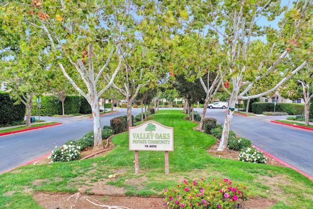 7934 Spanish Oak Circle, Gilroy, CA 95020