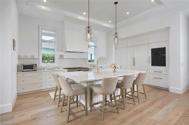 16764 Enclave CIR, Naples, FL 34110