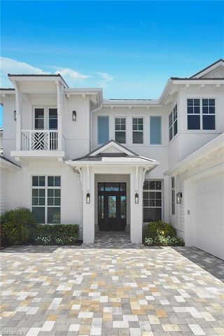 16764 Enclave CIR, Naples, FL 34110