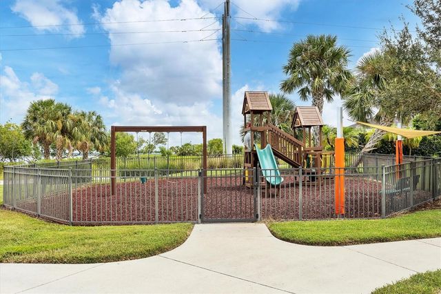 1266 RIVERSCAPE STREET A, Bradenton, FL 34208