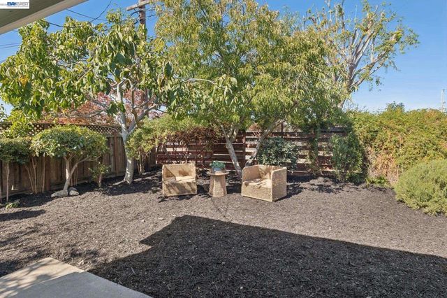 4895 Mildred Dr, Fremont, CA 94536