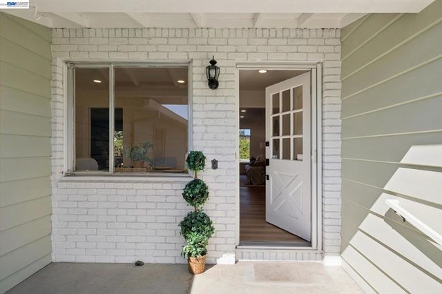 4895 Mildred Dr, Fremont, CA 94536