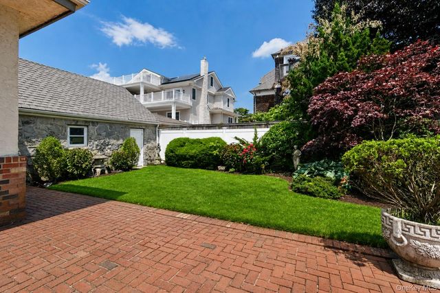 176 Beach 143rd Street, Neponsit, NY 11694