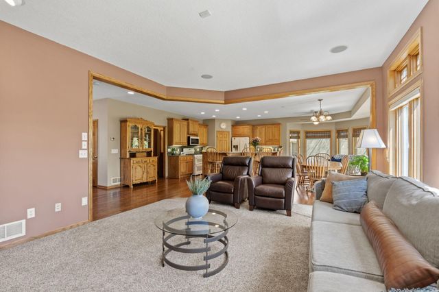 2306 Iverson Court, Lino Lakes, MN 55038