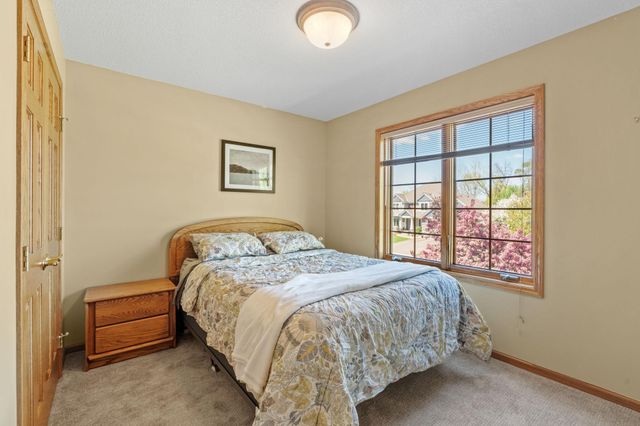 2306 Iverson Court, Lino Lakes, MN 55038