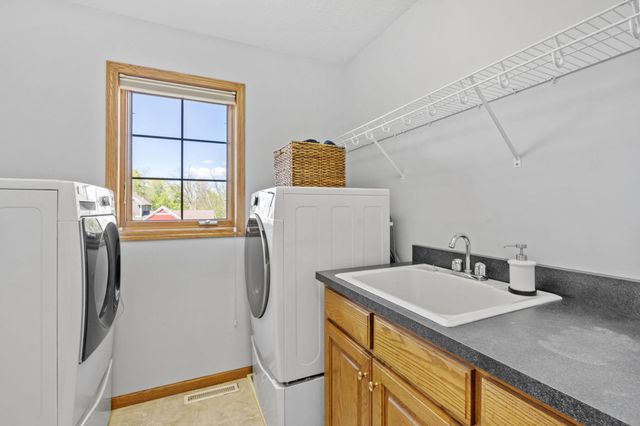 2306 Iverson Court, Lino Lakes, MN 55038